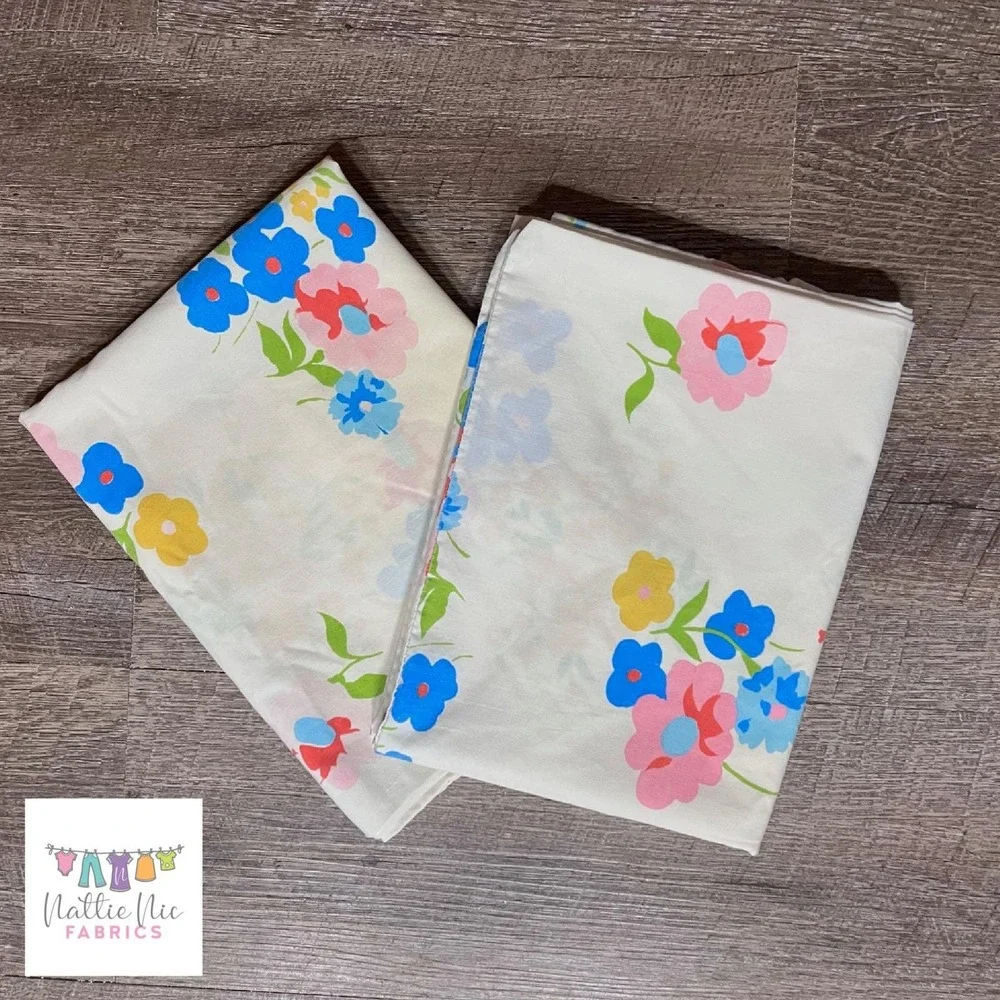 Vintage pair‎ of pillowcases, pretty colors, Pacific